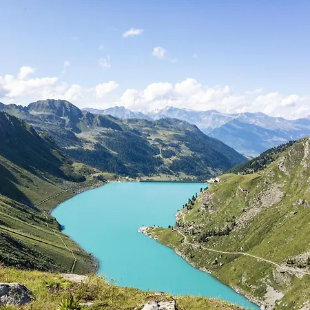Tranquil With Balcony
