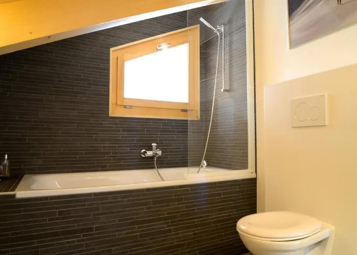 Tranquil With Balcony