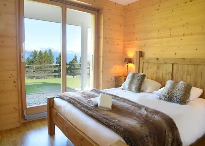 Tranquil With Balcony 木屋 *